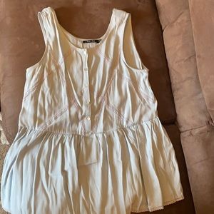 Doe & Rae light blue top